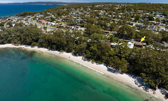 Vincentia House | Breakers on Orion Beach Vincentia