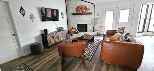 Buda House | Breathe Easy Here in Buda 3bd 2ba Home