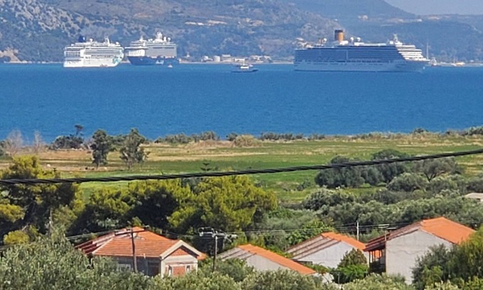 Paliki Villa | Breathtaking Bay and Mountain View Family Villa