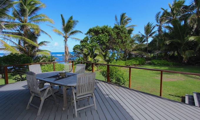 Hana House | Breathtaking Oceanfront Location, Gorgeous Views, Stroll to Hamoa Beach, Hot Tub