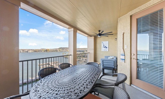 Horseshoe Bay Condo | Breathtaking Sunrise Views Over Lake LBJ - Luxury 3BR Waterfront Condo