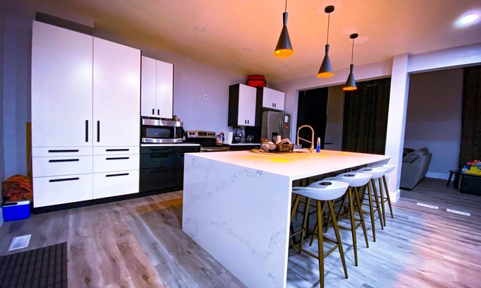 Draper House | Breathtaking Valley Views