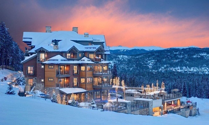 Breckenridge Hotel | Breckenridge 2-bedroom sleeps 8 ski-in ski-out condo hot tub all the amenities