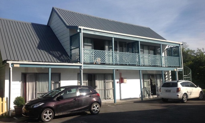 Greymouth Hotel | Breeze Motels
