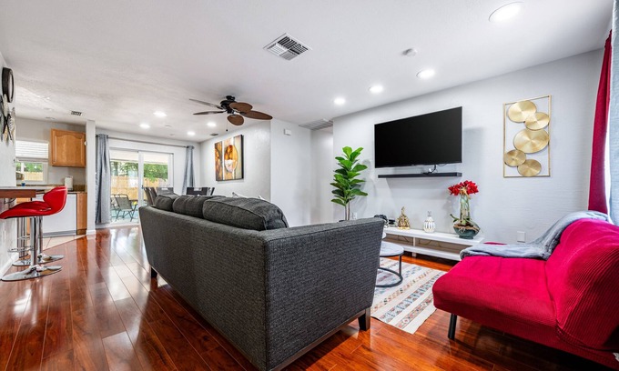 Crystal Lake House | Breeze of the Lakes retreat