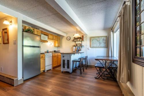 Glenwood Springs Apartment | Brettelberg Slopeside Condos F7