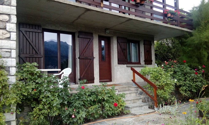 Briancon Apartment | Briançon hothouse, Beautiful sunny apartment, independent in villa, 3 * Wifii