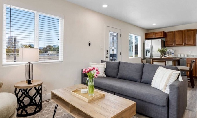 Grant Hill Villa | Bridge/Pool, Spa/Min to Downtown/Freeways/Beaches