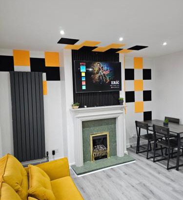 Whitehaven House | Bridgepay Modern 4 bedroom House in Cumbria - Whitehaven - Free Parking