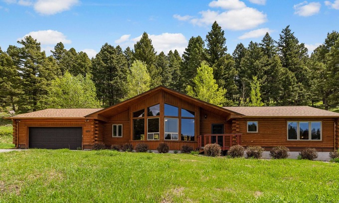 Bozeman House | Bridger Bear Paw Cabin