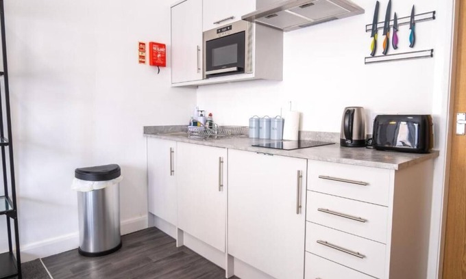Southport Apartment | Bright 1 Bed Southport Apartment Near Beach