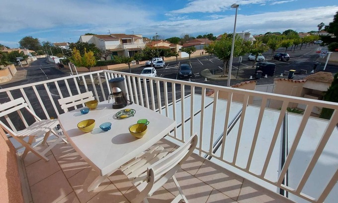 Le Grau-dʼAgde Apartment | Bright 3-Room Duplex Apartment with AC, Close to Beach and Shops