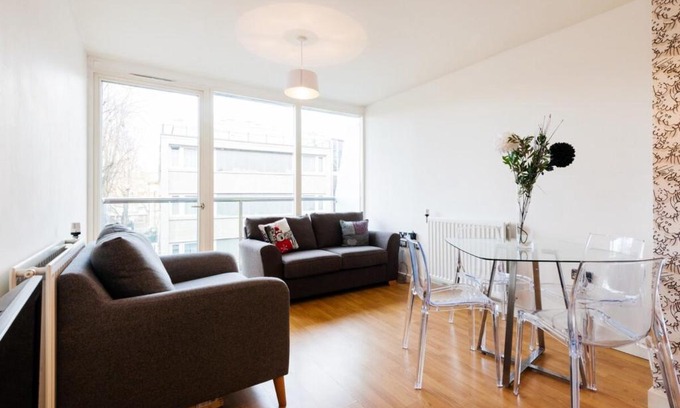Bunhill Apartment | Bright and Convenient 1 Bed Apartment in Shoreditch