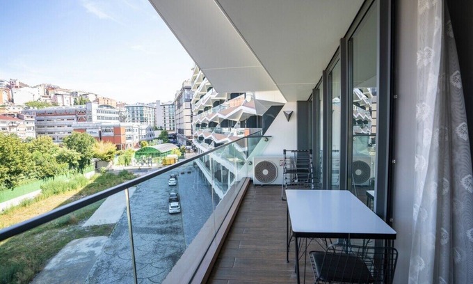 Beyoglu Apartment | Bright and Modern Apt with Stunning City View