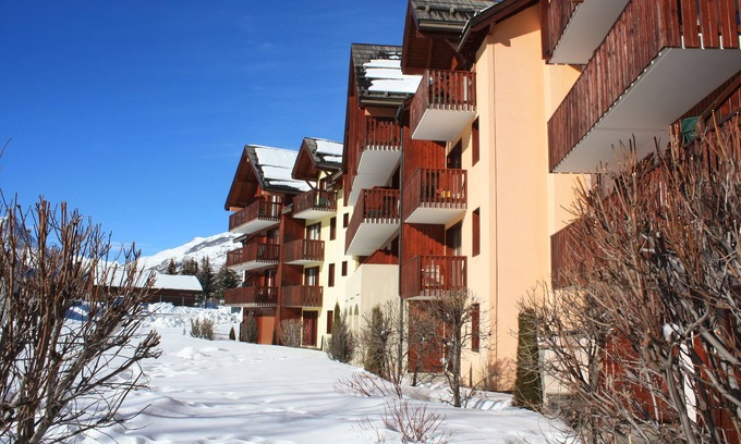 La Salle-les-Alpes Apartment | Bright apartment close to the slopes Résidence Alpaga