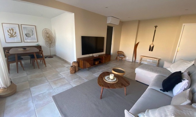 Hyeres City Centre Apartment | Bright apartment in city center