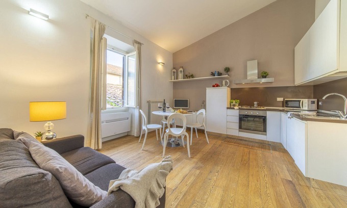 Santa Croce Apartment | Bright - apartment in Santa Croce