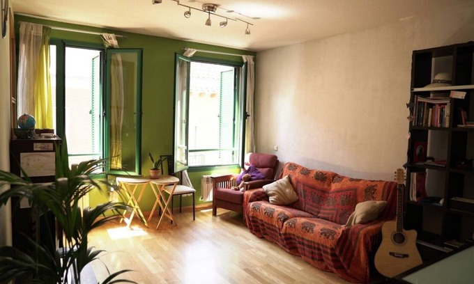 Barrio de La Latina House | Bright apartment in the heart of Madrid