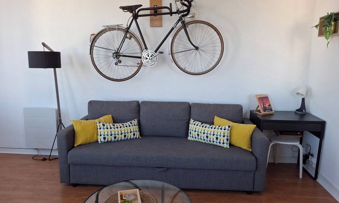 Rive Droite Apartment | Bright apartment in the heights of Recouvrance