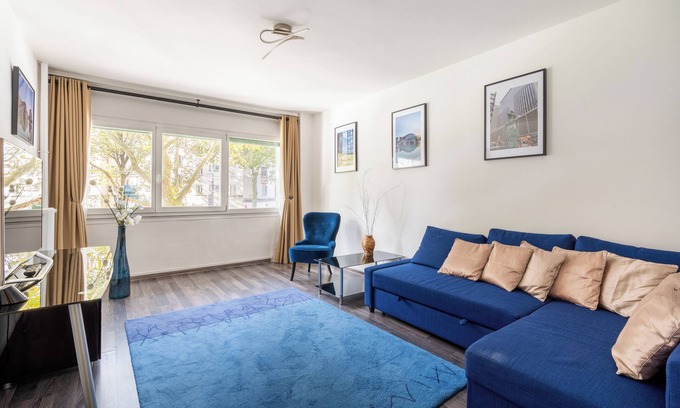 Quartier du Petit-Montrouge Apartment | Bright & Contemporary 2BD Apartment