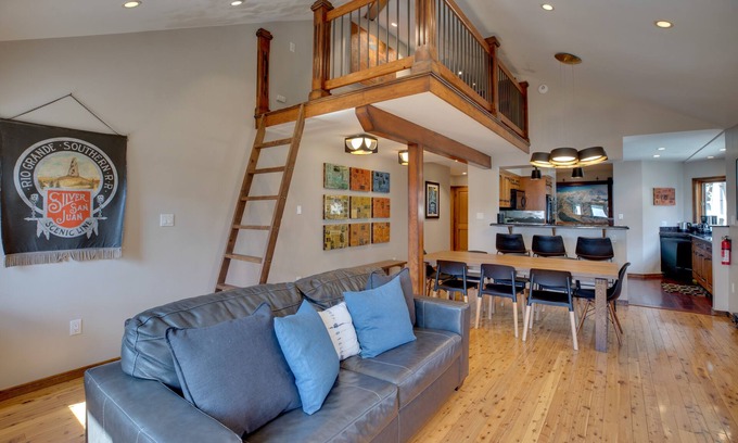 Telluride Condo | Bright Downtown Telluride Condo - Steps to Lift!