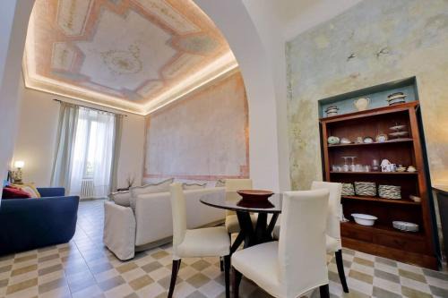 Esquilino Apartment | Bright flat with wonderful views in the centre
