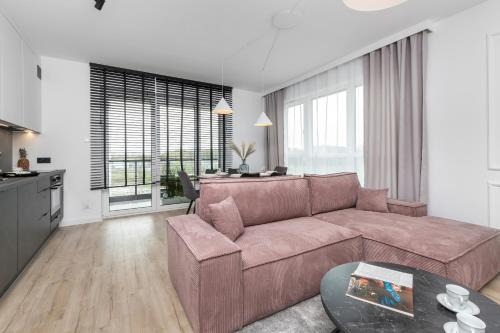 Nowy Port Apartment | Bright & Modern Apartment with Parking near Arena Gdansk by Noclegi Renters