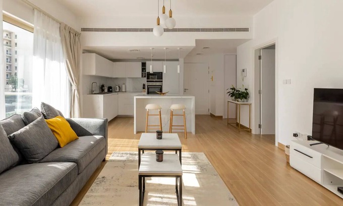 The Greens Apartment | Bright & Relaxing 1BR Apartment