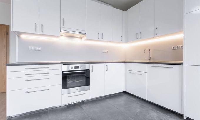 Strizkov Apartment | Bright, Spacious, Designer 96m2 Home /Near O2 & City Center /Free Parking
