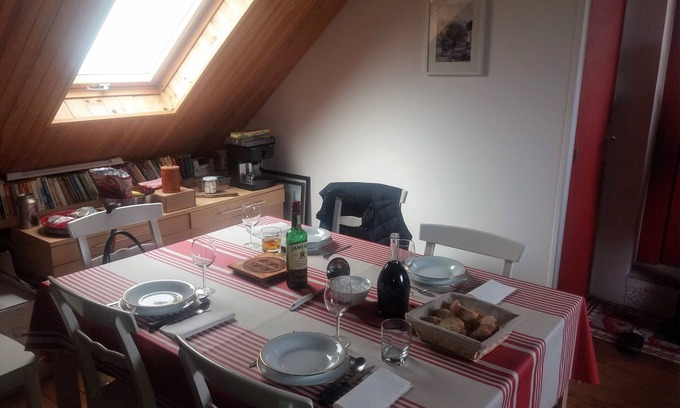 Gedre House | BRIGHT, SPACIOUS, COSY BARN AT THE FOOT OF THE CHEMIN DE SAINT-JACQUES