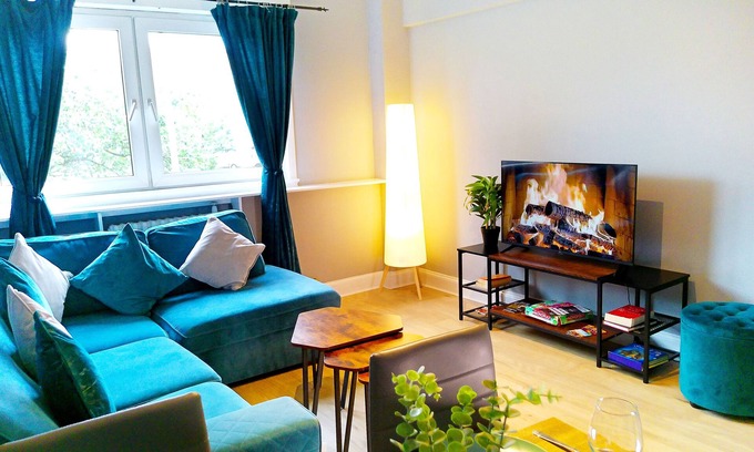 Gorgie Apartment | Bright & Spacious Flat by Murrayfield Stadium