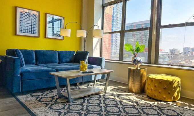 Near South Side Apartment | Bright & Stylish 2BR Family Unit Near McCormick Place & Grant Park