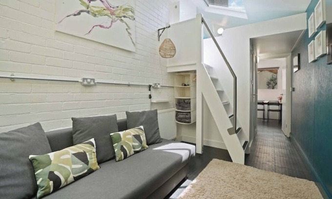 Hillsborough Apartment | Bright Stylish Apartment, 10 Mins to Peaks & City