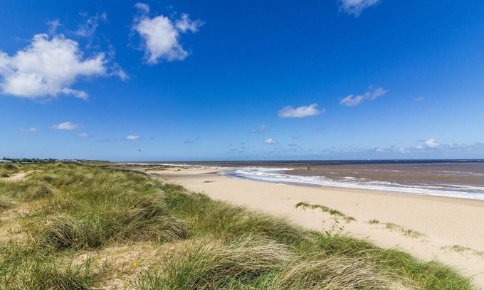 Caister-on-Sea House | Brilliant 8 berth caravan with decking at Haven Caister Beach ref 30055P