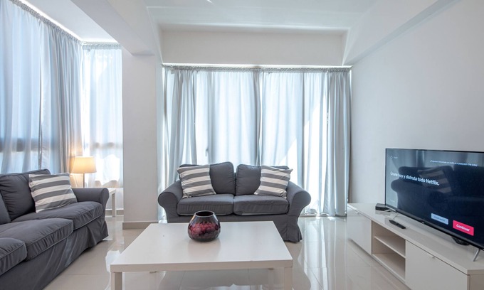 Downtown Santo Domingo Apartment | Brilliant Harmony Apt 7th FLR Pool*Gym in La Julia