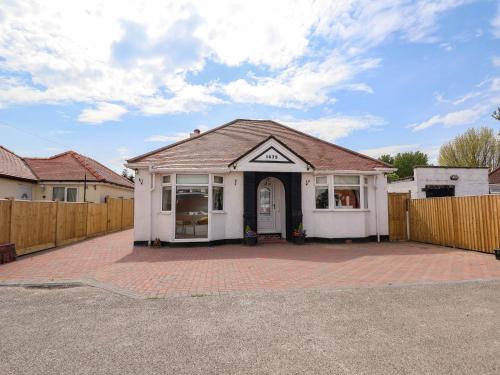 Llanasa House | Brimrod
