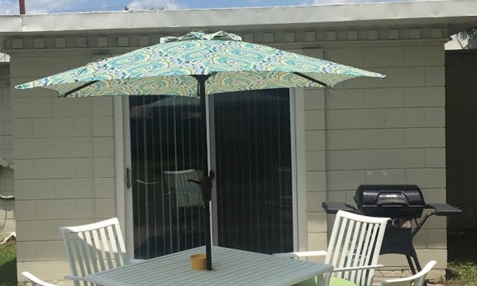 Isle of Palms House | Bring your best friend to the beach - 2 Bedroom, 1 Bath pet friendly bungalow!