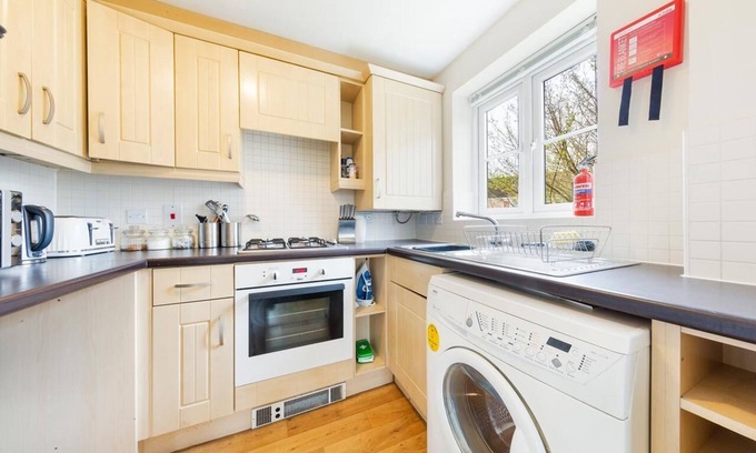 Filton Apartment | Bristol Luxury Apartment with Parking