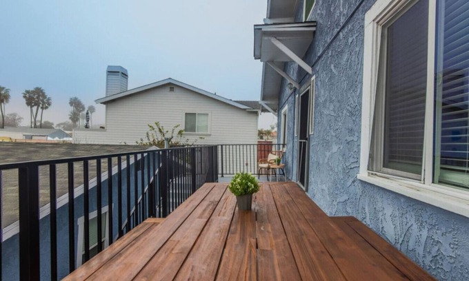 South Redondo Apartment | Broadway 11 -Clean Cozy Private Studio