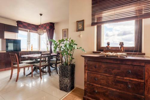 Zoliborz Apartment | Broniewskiego Apartment