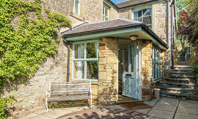 Maulds Meaburn House | Brookside Cottage - 3 bedroom cottage, dog friendly, with lovely views