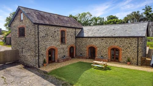 Dulverton House | Broomy Barn Brompton Regis