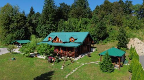 Zelin Mrzlovodicki Ski Chalet | Brvnara Moj san - Log cabin My Dream