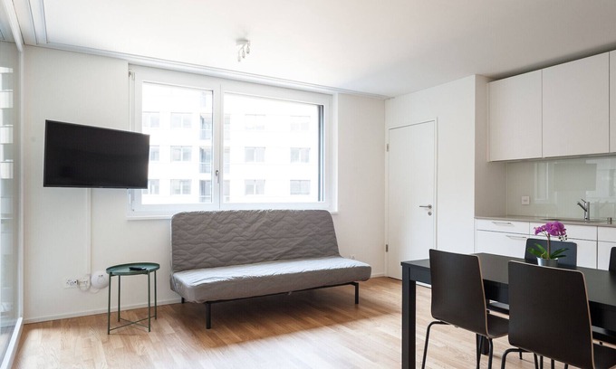 Basel City Centre Apartment | BS Deer I - Messe HITrental Apartment