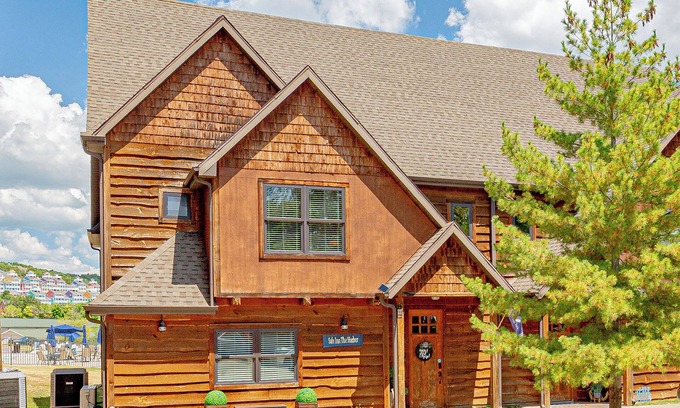 Branson Villa | BSR12, Safe Inn The Harbor 5Br 4Ba Villa w/Boat Slip