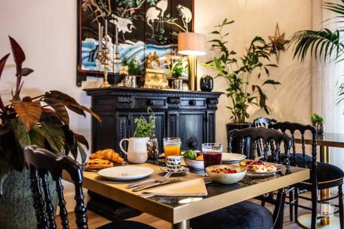 Historic Center Bed & Breakfast | BSTAR Luxury bed & breakfast adults only