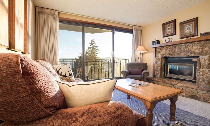 Steamboat Springs Condo | BT204 | Nicely Updated Condo | Great Views | Ski Locker | Ski In