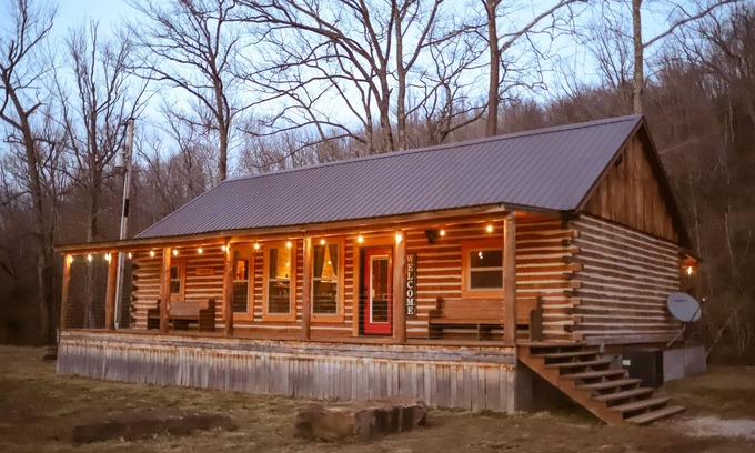 Combs Cabin | BUCKEYE Lodge on the Pig Trail senic hwy