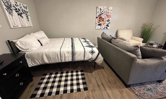Gilmer Apartment | Buckeye Retreat Summa