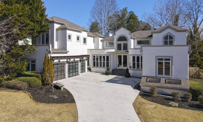 Sandy Springs House | Buckhead Mansion